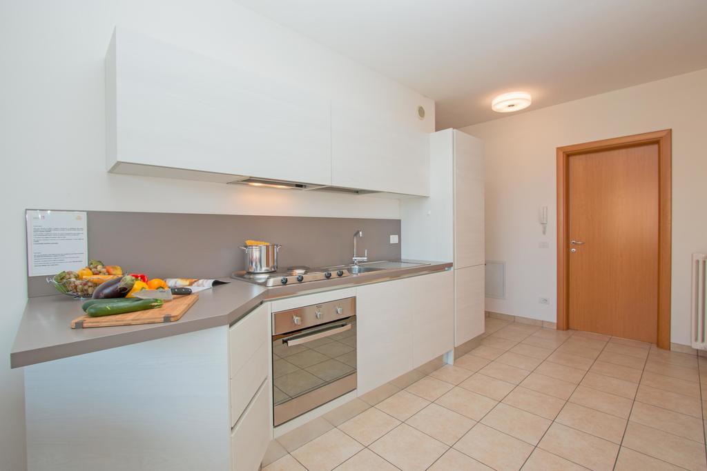 Benacus E4 Apartment By Wonderful Italy Sirmione Dış mekan fotoğraf