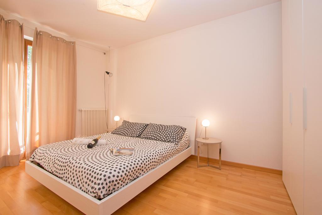 Benacus E4 Apartment By Wonderful Italy Sirmione Dış mekan fotoğraf