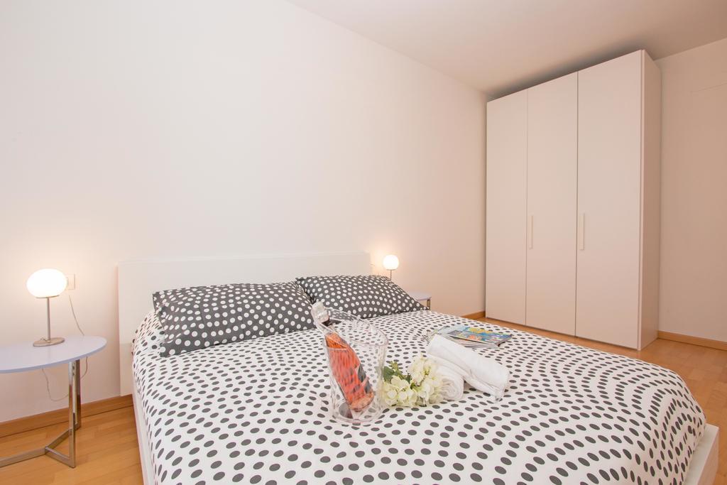 Benacus E4 Apartment By Wonderful Italy Sirmione Dış mekan fotoğraf